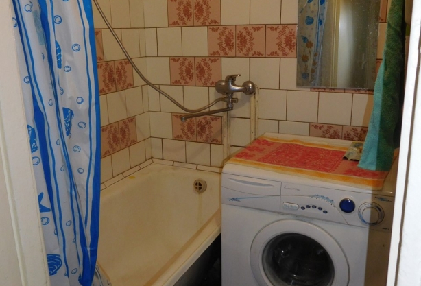 Трёхкомнатная квартира на сутки в Мозыре, Нефтестроителей д.16. Фото 4 - kdv.by Квартира для командировочных инженеров и рабочих в Мозыре на сутки и недели за безналичный и наличный расчёт, Нефтестроителей д.16. Фото 4 - kdv.by