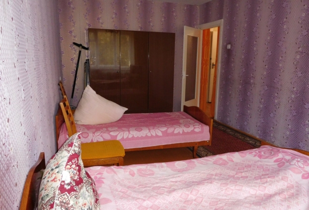Трёхкомнатная квартира на сутки в Мозыре, Нефтестроителей д.16. Фото 7 - kdv.by Квартира для командировочных инженеров и рабочих в Мозыре на сутки и недели за безналичный и наличный расчёт, Нефтестроителей д.16. Фото 7 - kdv.by